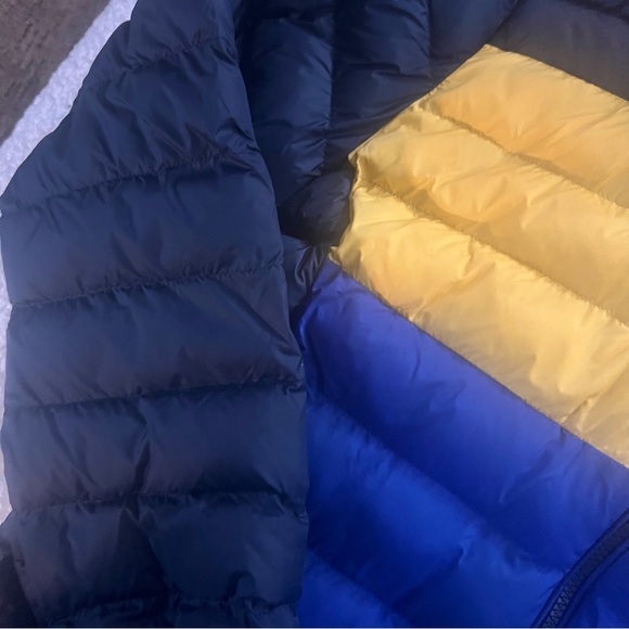 Polo Ralph Lauren Color-Block Packable Performance Water Repel Puffer Jacket - Picture 8 of 9